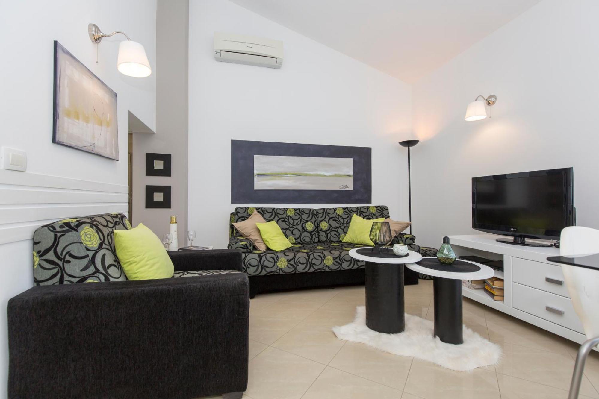 Adorable Holiday House Lilla-With Pool-Near Old Town Labin Labin  Exterior photo
